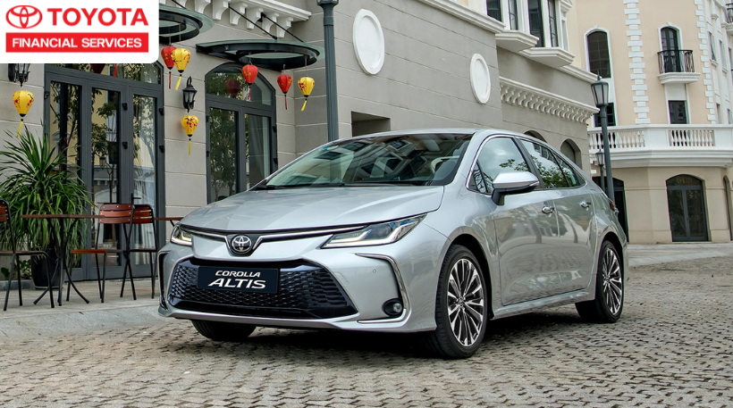 Toyota Corolla Altis Hybrid mẫu Sedan hạng C với công nghệ Hybrid từ Toyota