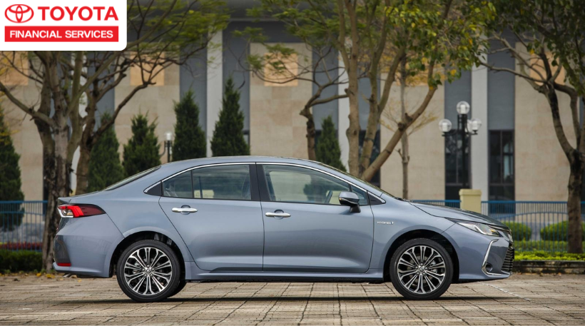 Thân xe Corolla Altis được đánh giá trẻ trung, năng động và cá tính hơn