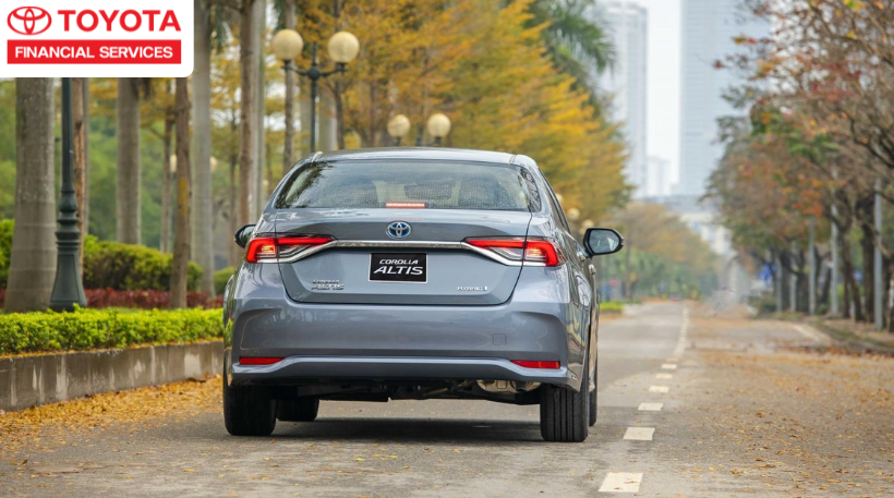 Đuôi xe được nâng cấp với thiết kế hiện đại hơn, tạo điểm nhấn cho xe