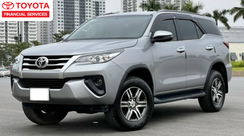 Toyota Fortuner được yêu thích nhờ vào thiết kế mạnh mẽ và vận hành linh hoạt